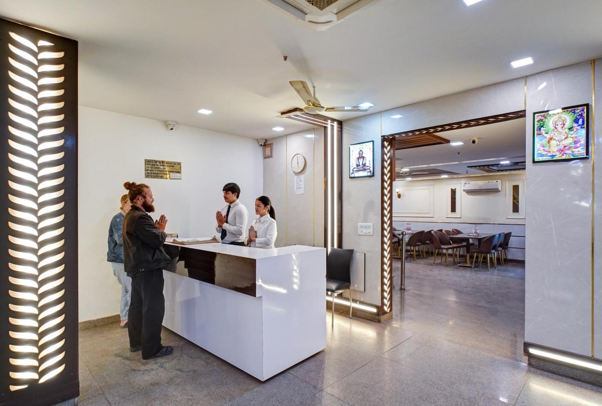 Hotel Chanakya Inn Nova Deli Exterior foto